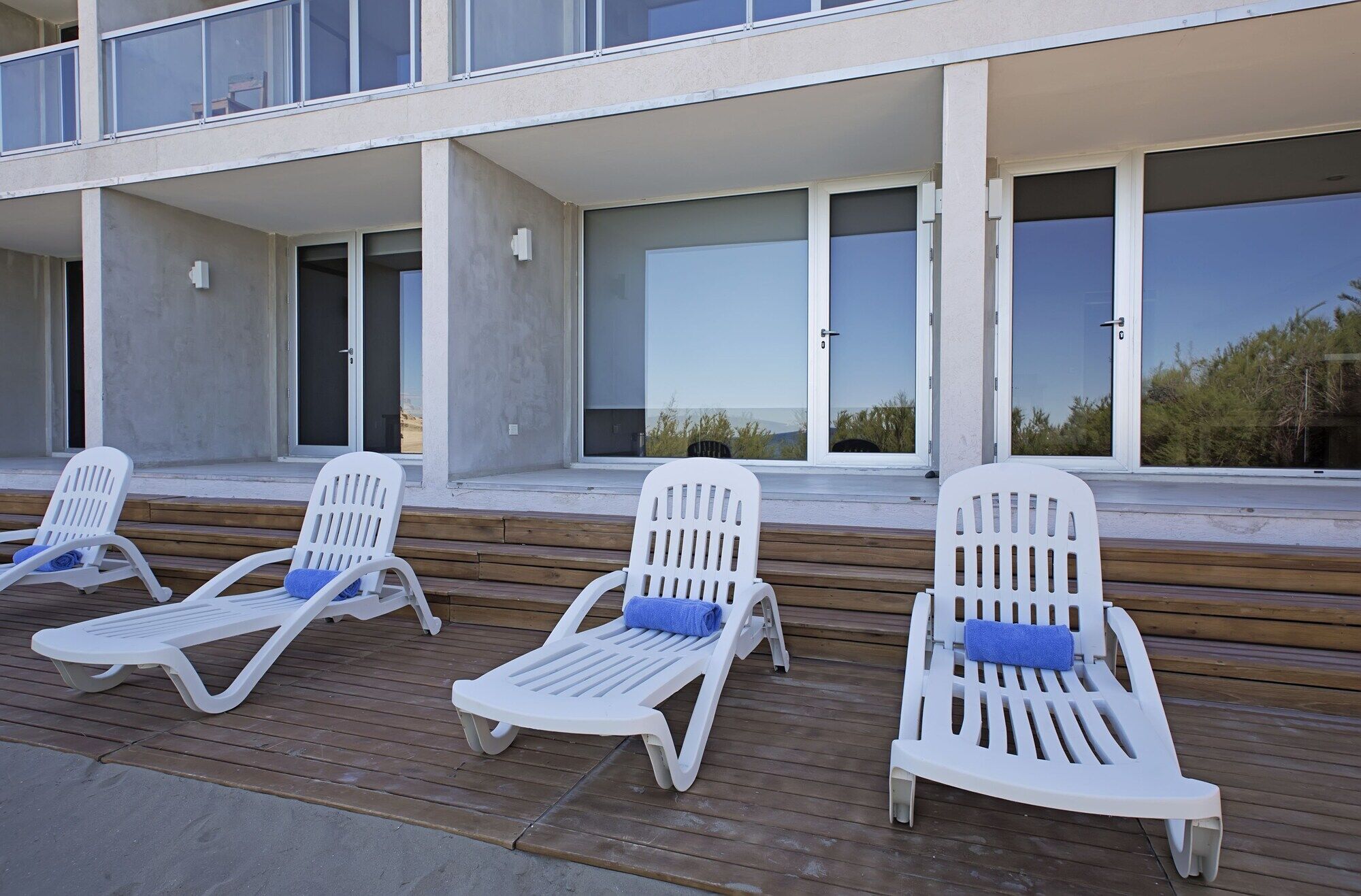 Oceano Patagonia By Nordic Aparthotel Puerto Pirámides Exterior foto